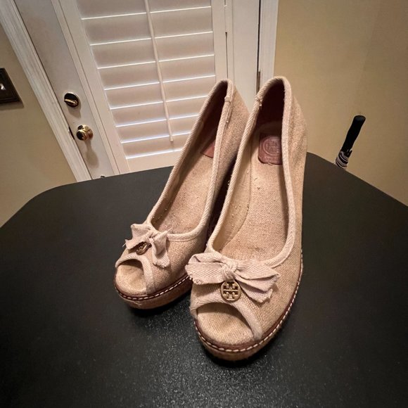 Tory Burch natural linen Canvas Jakie Peep Toe Espadrille in 9.5. - Picture 12 of 12